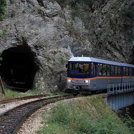 King Central * Ακράτα